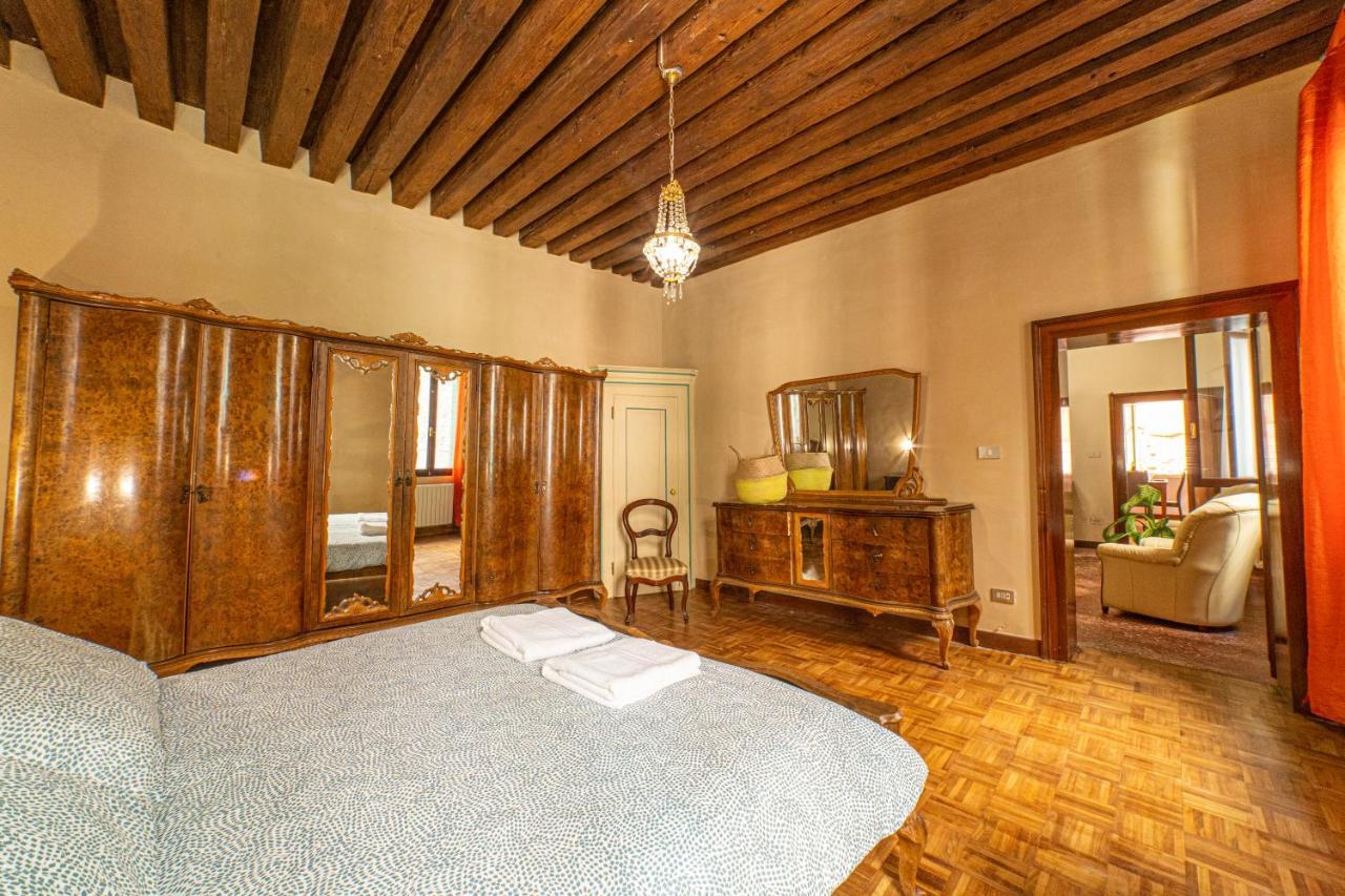 Apartment In A Historic Venetian Building Venice