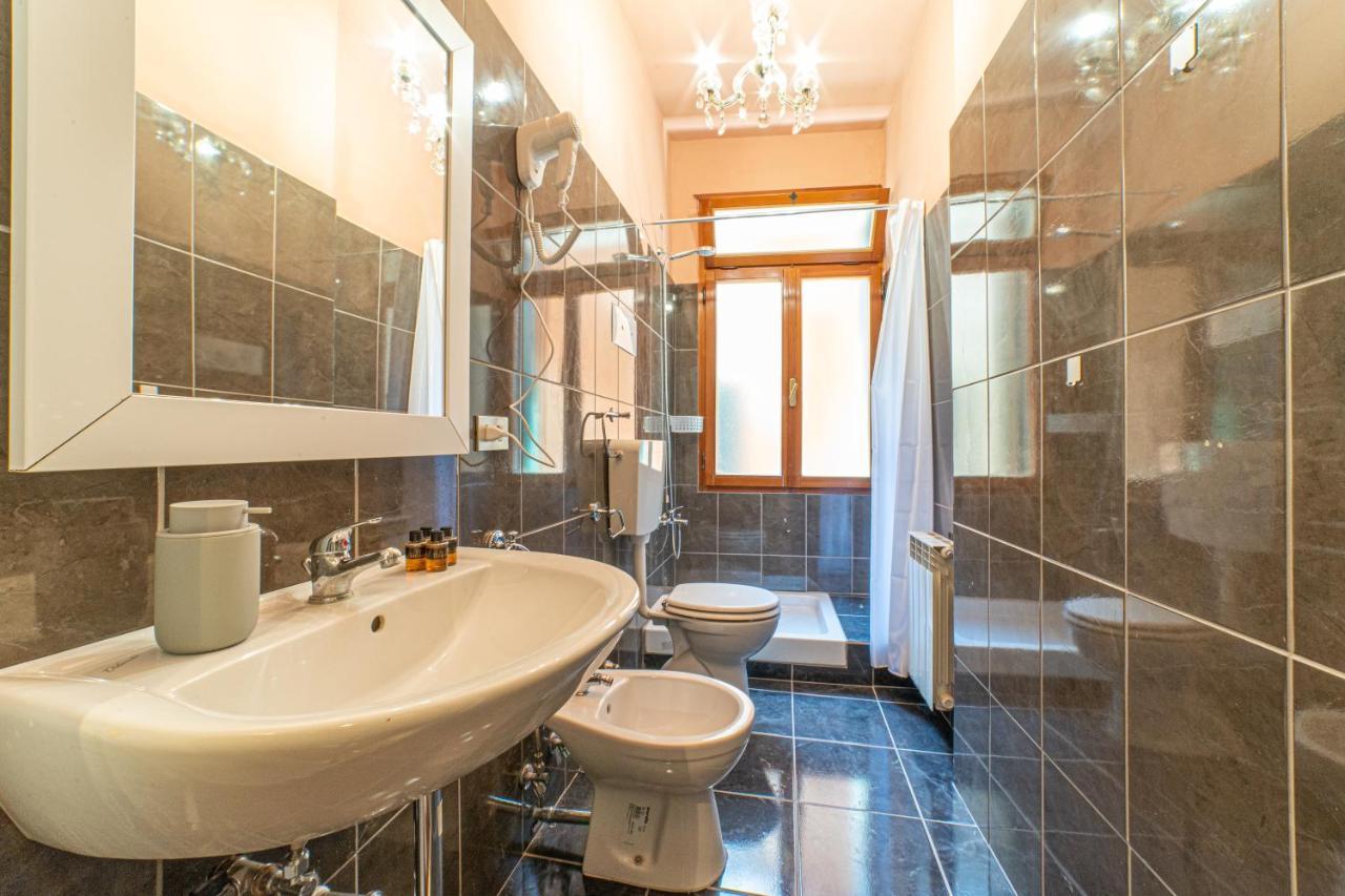 Apartment In A Historic Venetian Building